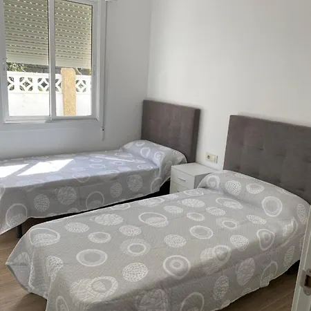 Casa Con Piscina Cerca De La Playa Nyaraló *