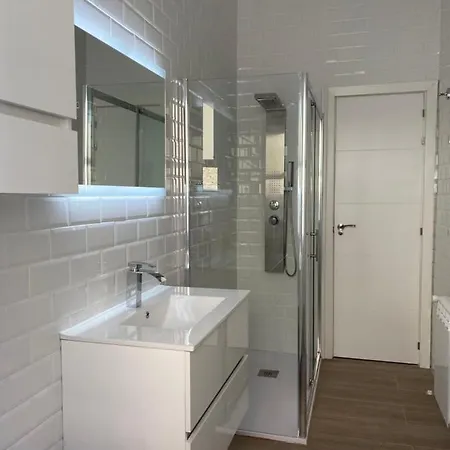 Casa Con Piscina Cerca De La Playa * Baiona