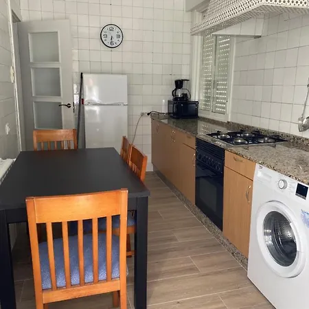 Casa Con Piscina Cerca De La Playa Baiona